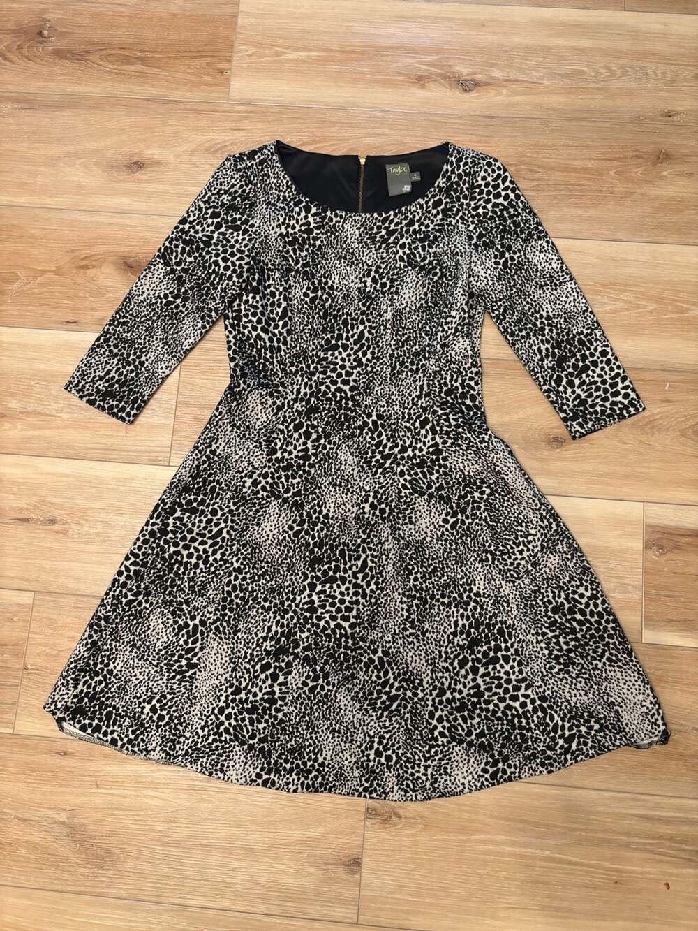 Taylor Women's Black and White Animal Print Fit and Flare Dress Size 4
